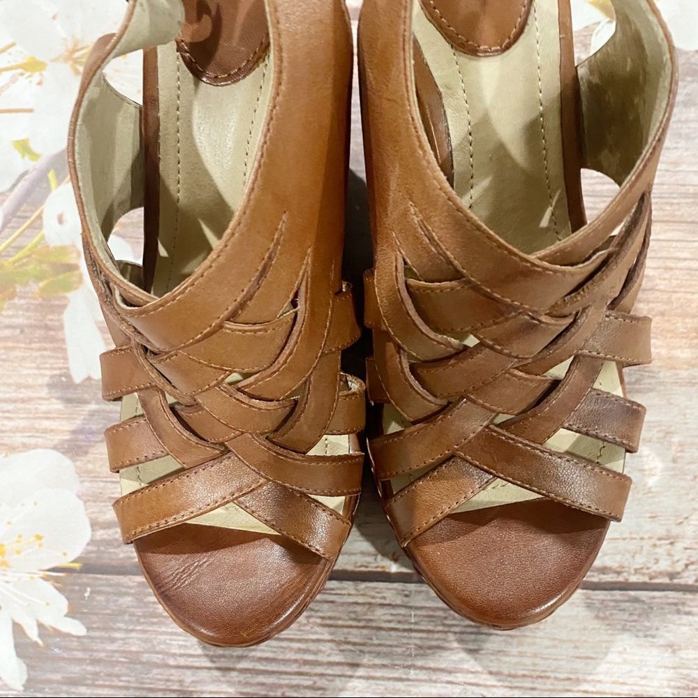 Frye 'Corrina Strappy' Wedge - Picture 3 of 6
